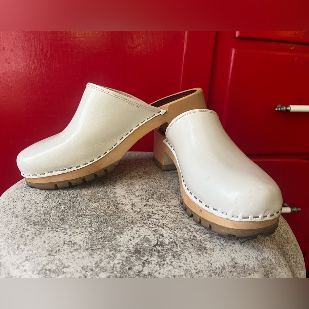 White Swedish Hasbeens Wood Chunky Waffle Sole Clogs - 40
